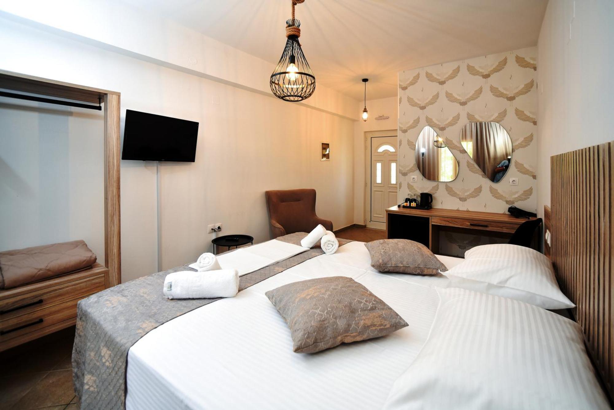 Superior Double Room,1688816270:JPEG